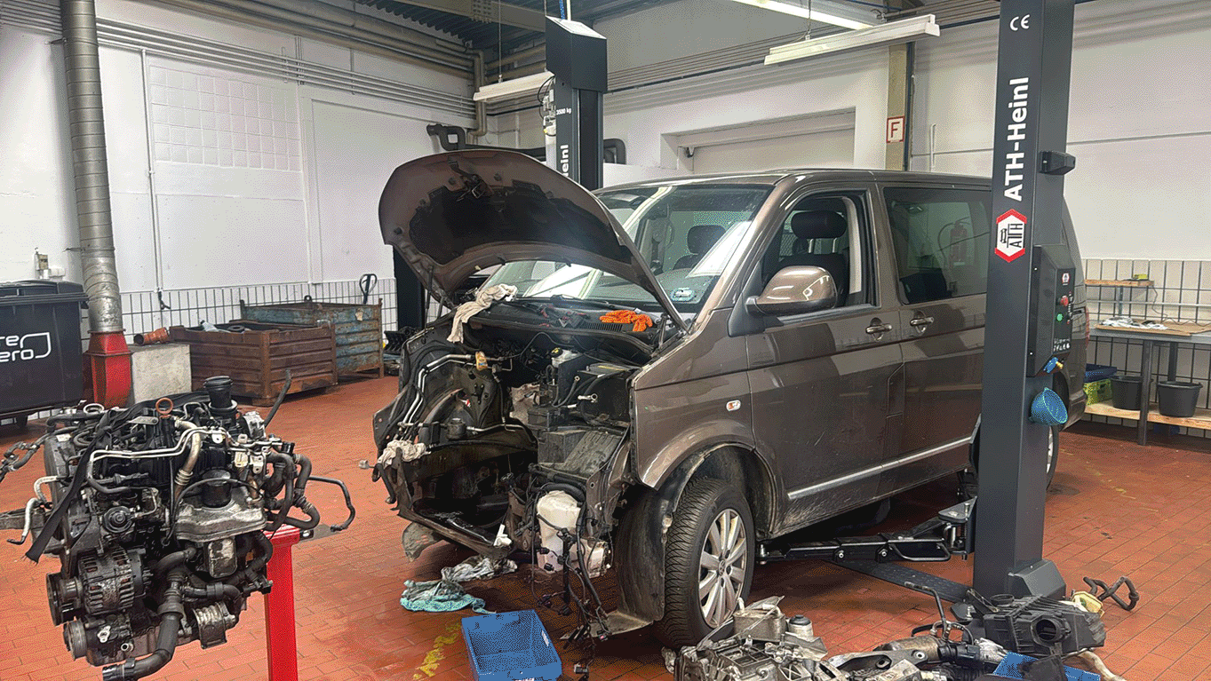 Volkswagen T5,Motordiagnose,Motorinstandsetzung,Motorreparatur,Motorrevision,Motorschaden,Motorüberholung,Motorprobleme