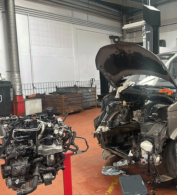 Volkswagen T5,Motordiagnose,Motorinstandsetzung,Motorreparatur,Motorrevision,Motorschaden,Motorüberholung,Motorprobleme