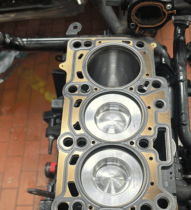 Volkswagen T5,Motordiagnose,Motorinstandsetzung,Motorreparatur,Motorrevision,Motorschaden,Motorüberholung,Motorprobleme